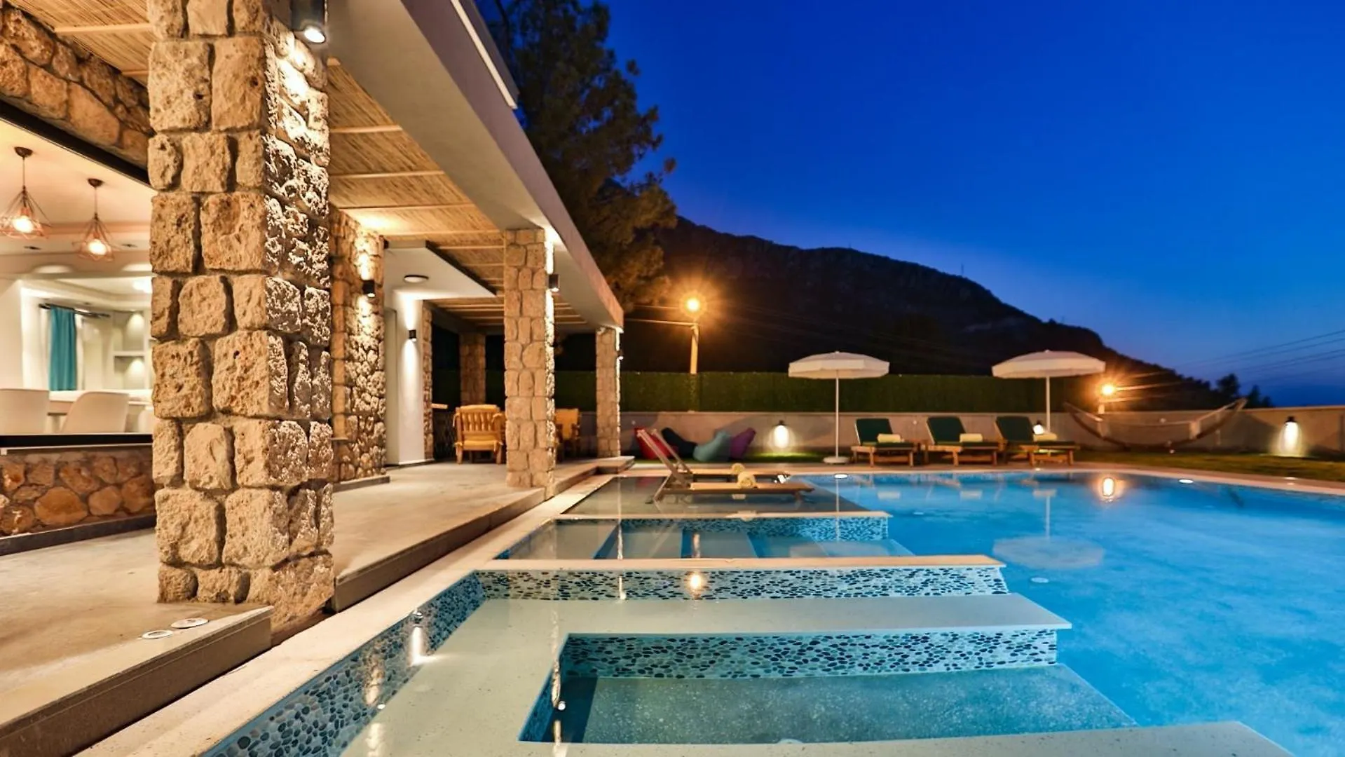 Oludeniz 4 Bedroom Villa - 9318 Fethiye