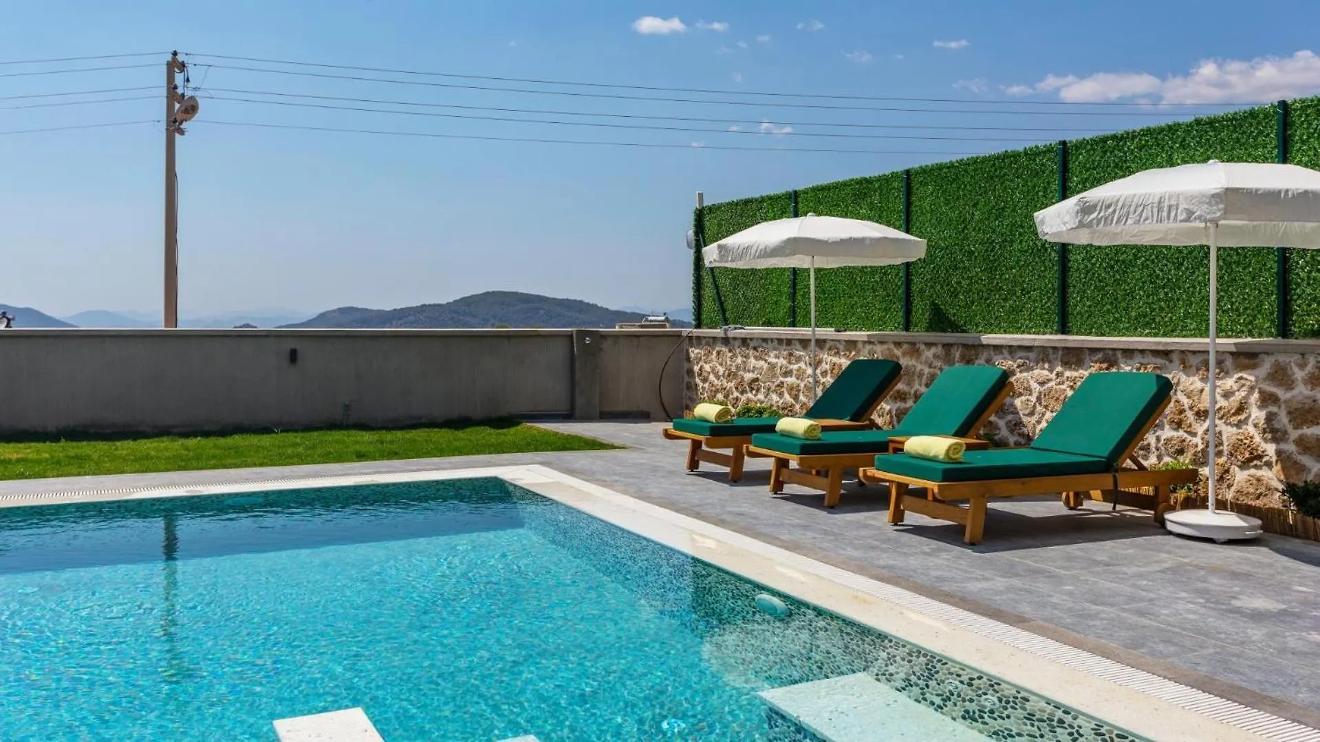 Oludeniz 4 Bedroom Villa - 9318 Fethiye